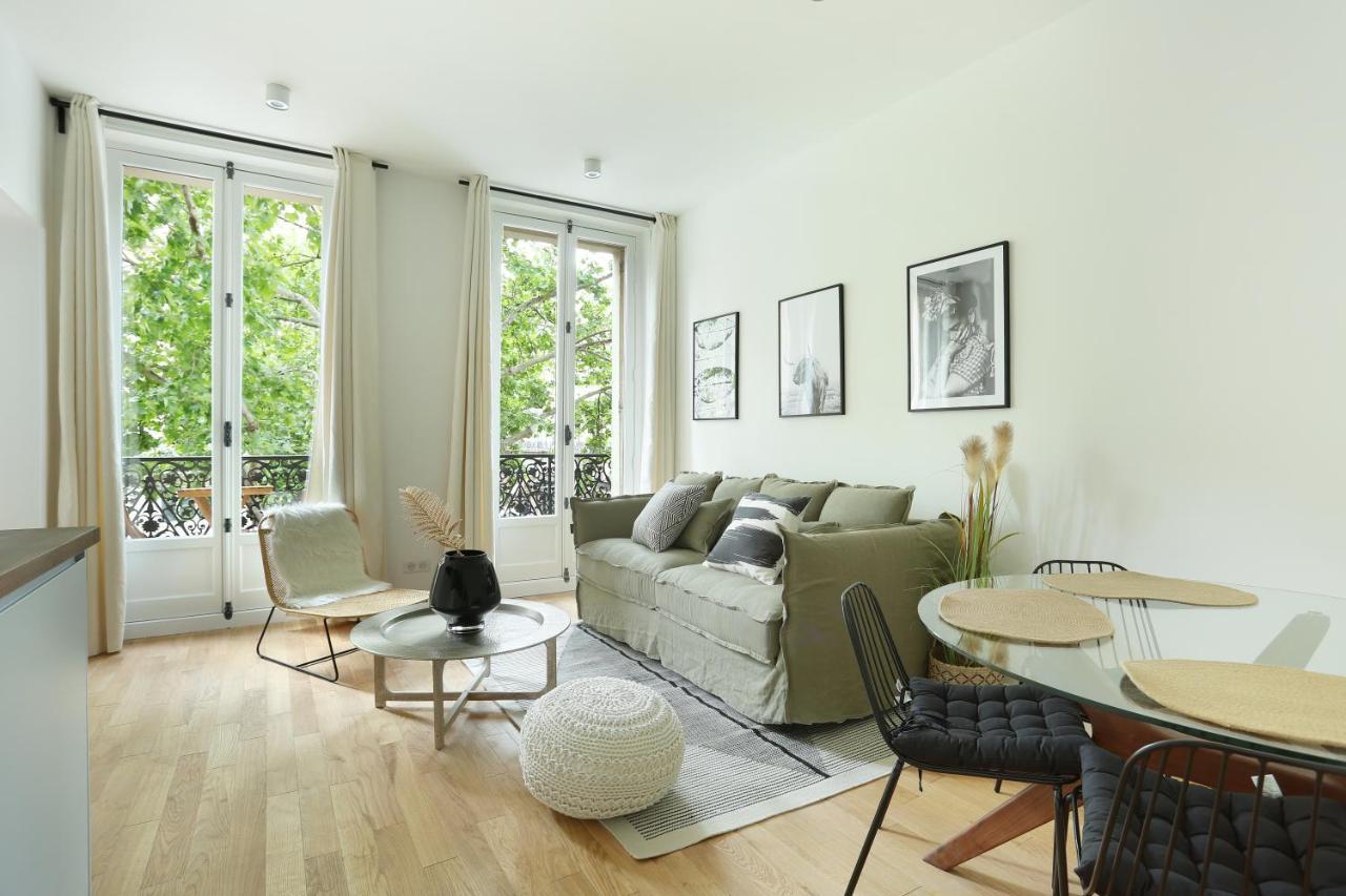 Center Of By Prestige Appartement Paris