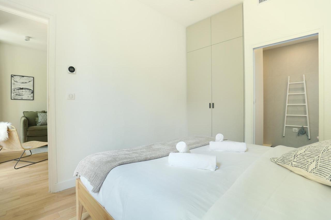 Center Of By Prestige Appartement Paris